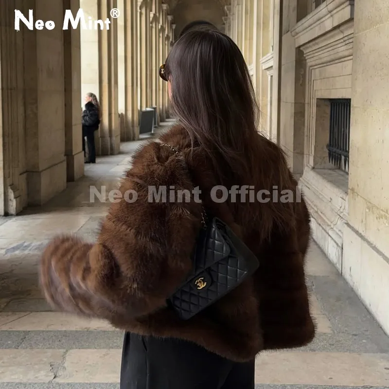 معطف فرو بني عتيق من Neo Mint للنساء لشتاء 2025 جاكيت من فرو الثعلب الصناعي معاطف أنيقة للفتيات في الشارع