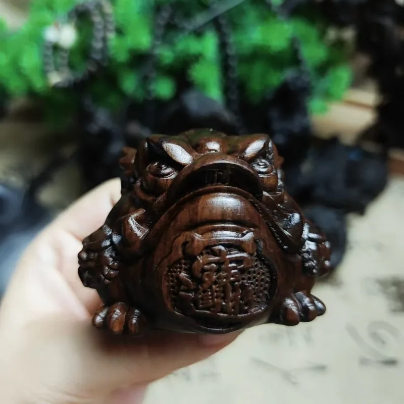 Hand-Carved Agarwood Three-Legged Toad - 2.56*1.97*2.36