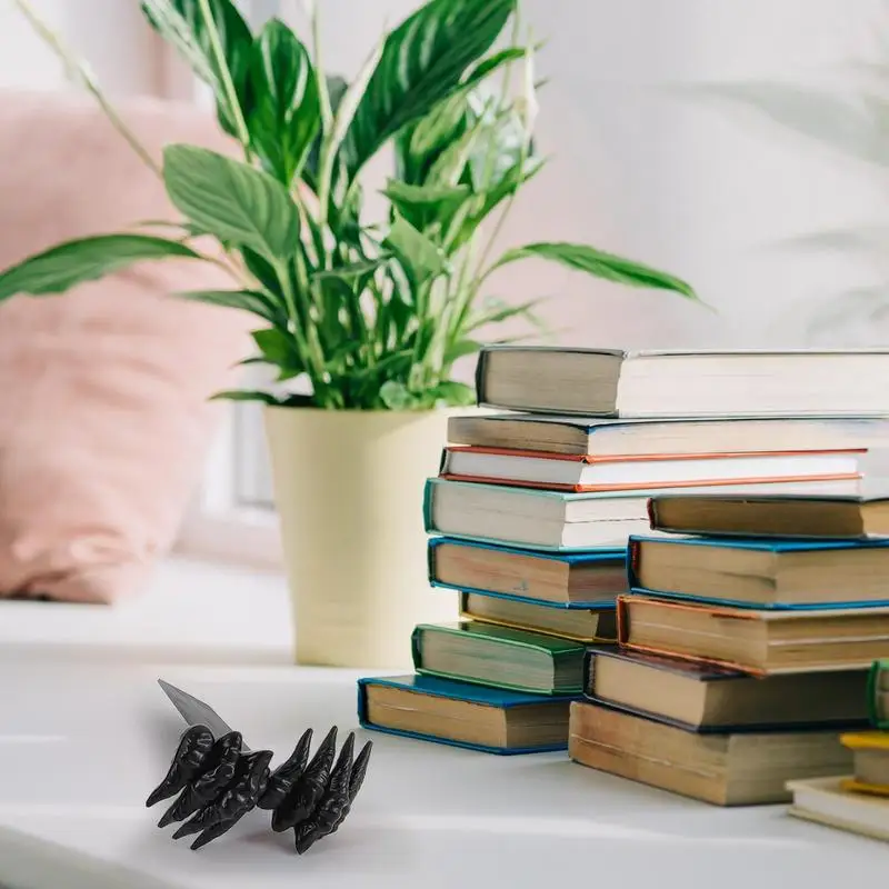 اليدوية الراتنج هالوين المرجعية ، الحلي رف الكتب ، حامل صفحة اليد ، الرعب ، شيطان زاحف ، كول