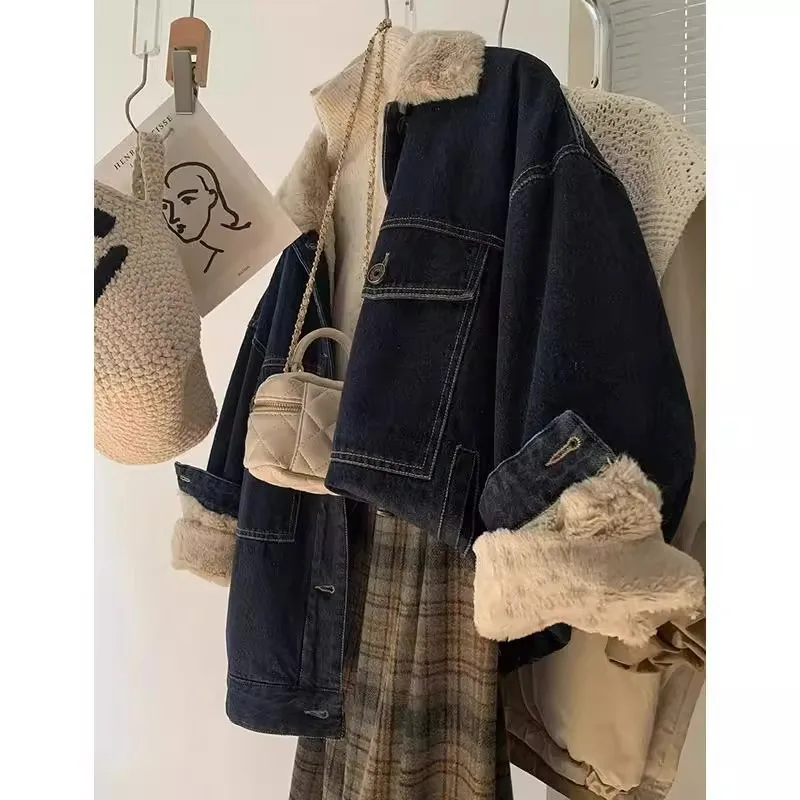 Thickened Fleece Lined Denim Jacket Women's Winter Vintage Design Loose Top Warm Cotton Coat Girl's Style Regular Sleeve Length