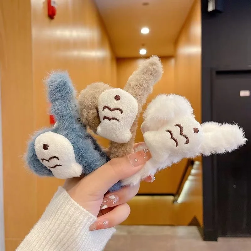 Aishg Cartoon Pop Haarspeldjes Voor Vrouwen Schattige Kleine Vis Pluche Haarklem Rug Hoofd Stropdas Haarspeld Mode Meisjes Haaraccessoires