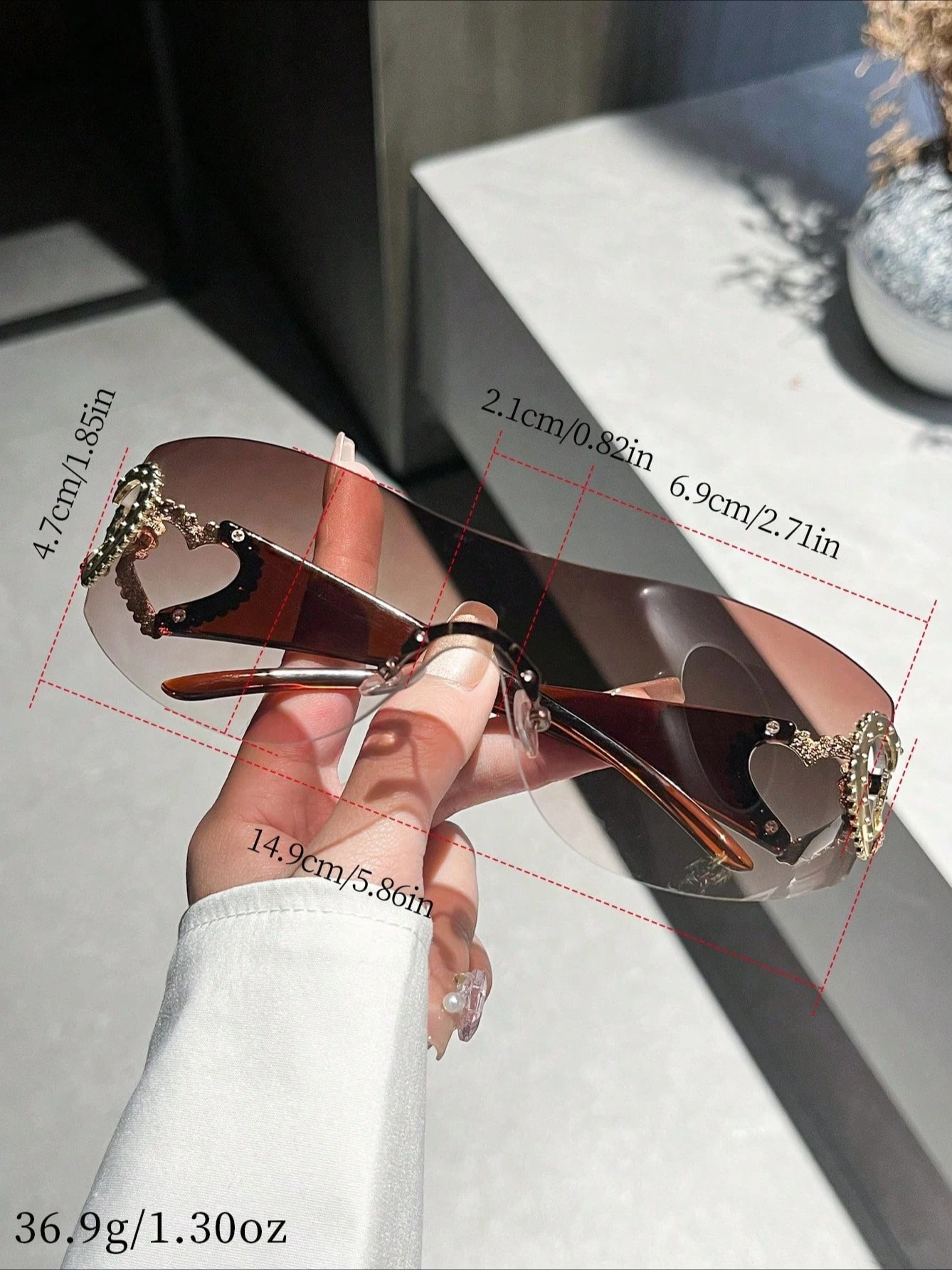 نظارات شمسية أنيقة من قطعة واحدة بدون إطار Y2K باللون البني الجديد للرياضات الخارجية مع حماية من الأشعة فوق البنفسجية 400