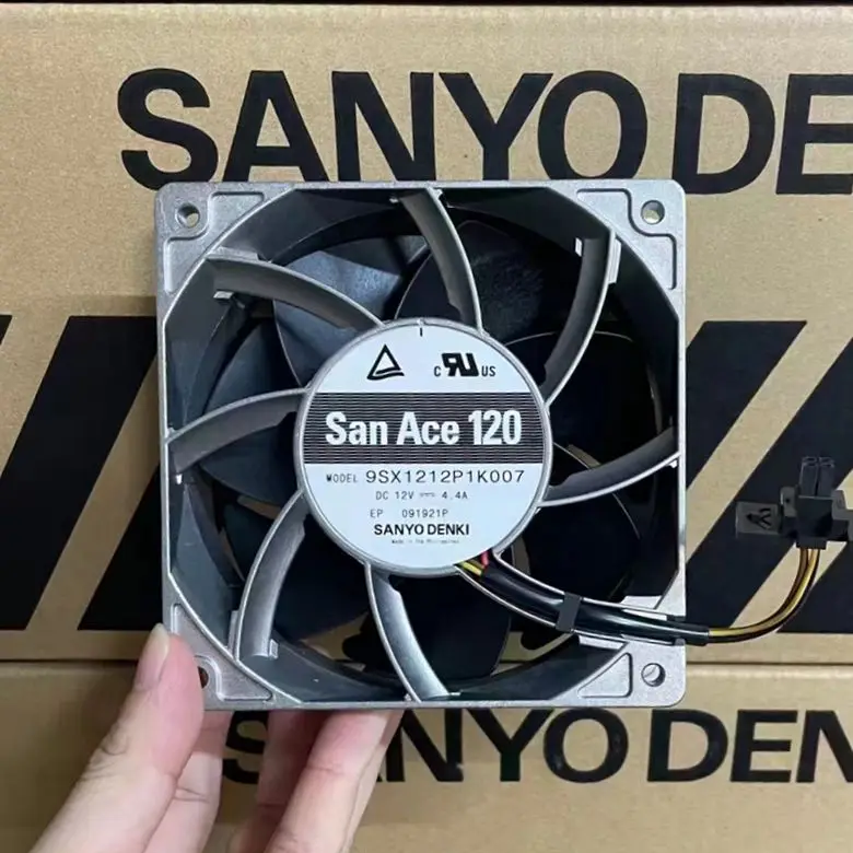 سانيو 9SX1212P1K007 DC 12V 4.4A 120x120x38mm 4-Wire Server Cooling Fan