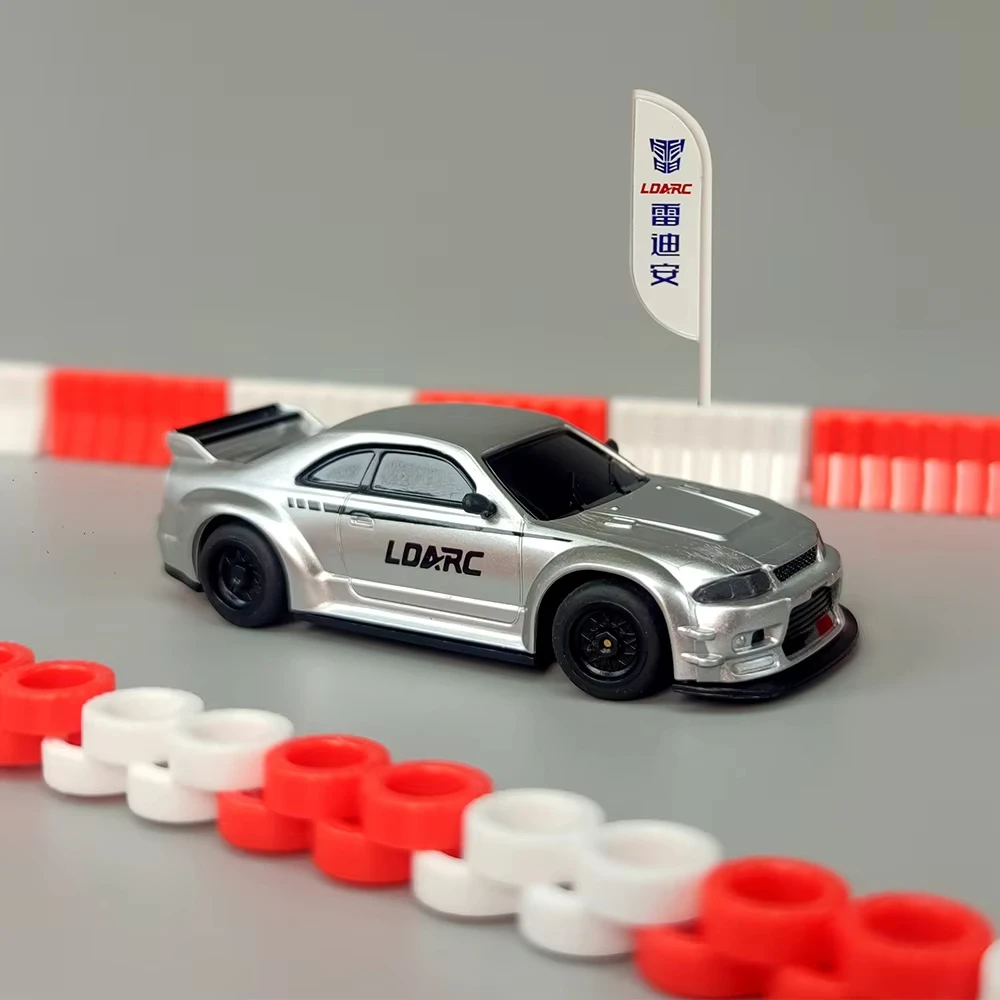 LDARC R02 Mini Rc Sports 1/64 نموذج تحكم عن بعد كهربائي مقلد سيارة منضدية RTR 2.4G ألعاب أطفال للبالغين هدية