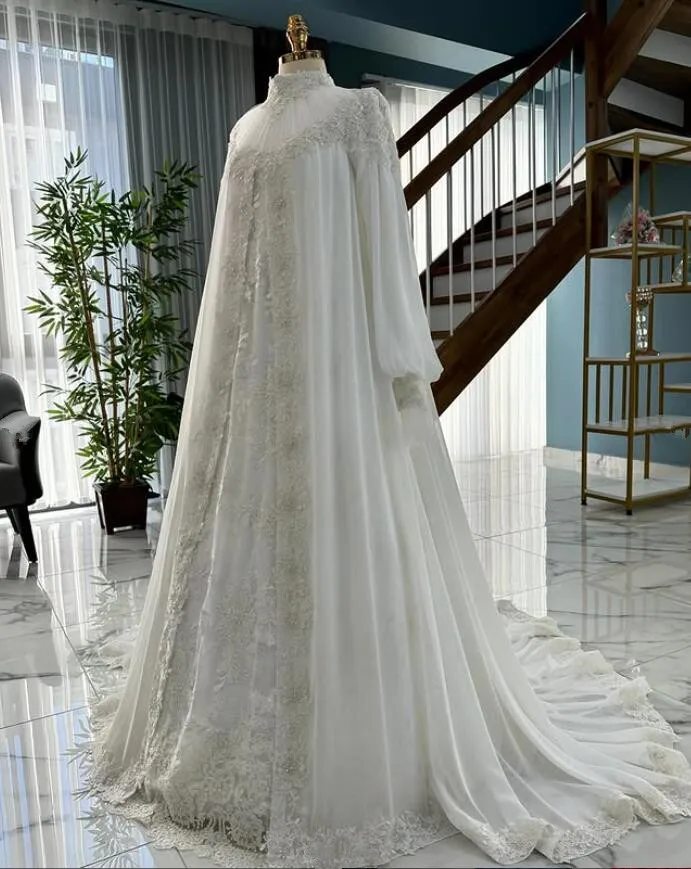 Robes de mariée musulmanes de luxe robalıgelinlik avec Cape sur mesure dentelle Applique Caftan arabe saoudien robe de mariée tenue