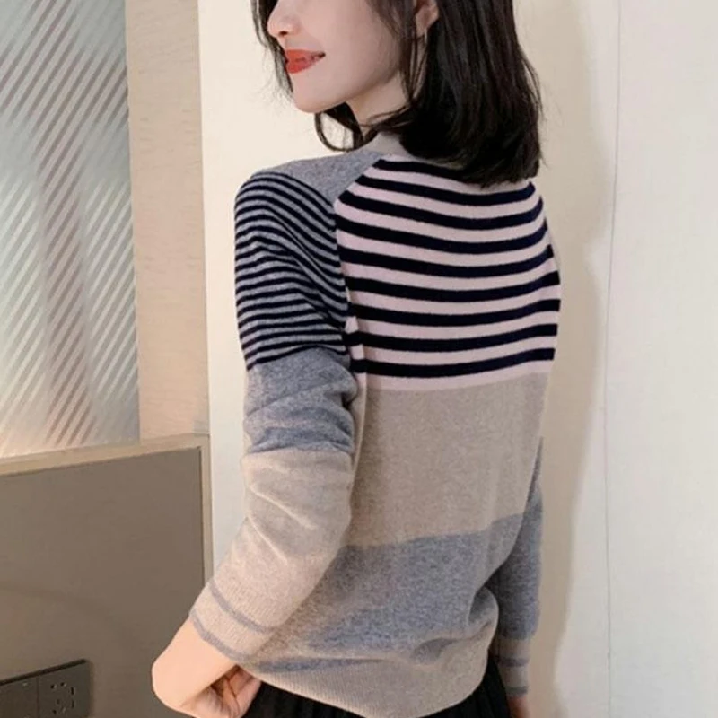 Autumn Winter Korean Style Patchwork V-neck Sweater Top Women Loose Casual All-match Knitting Coat Ladies Elegant Sweet Cardigan