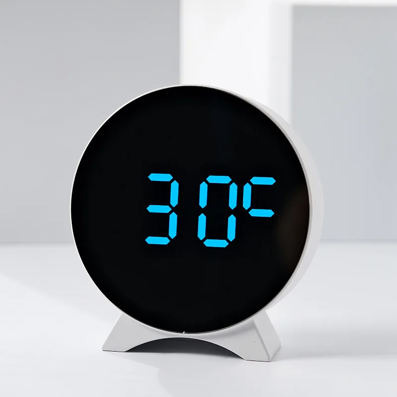 USB-betriebener digitaler DST-Wecker TEMP Datum Woche Anzeige 3-stufige Helligkeit 2 Alarme Nachtmodus Tischuhr 12/24 Stunden LED-Uhr – Detail 4