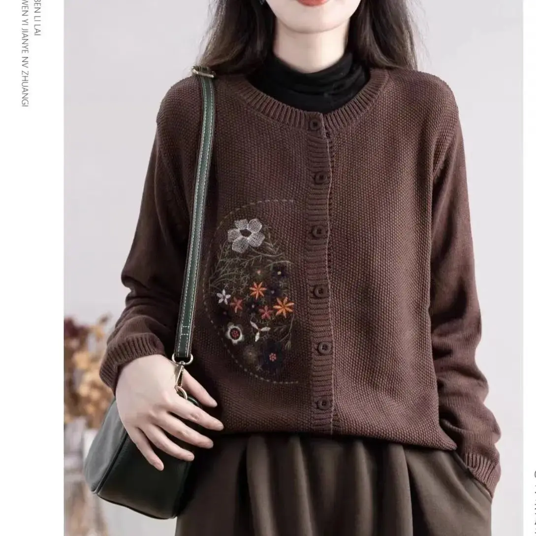 Shuffle Sound Explosive Loose Autumn and Winter Top Knitwear French Retro Fashion Versatile Foreign Embroidered Sweater Women