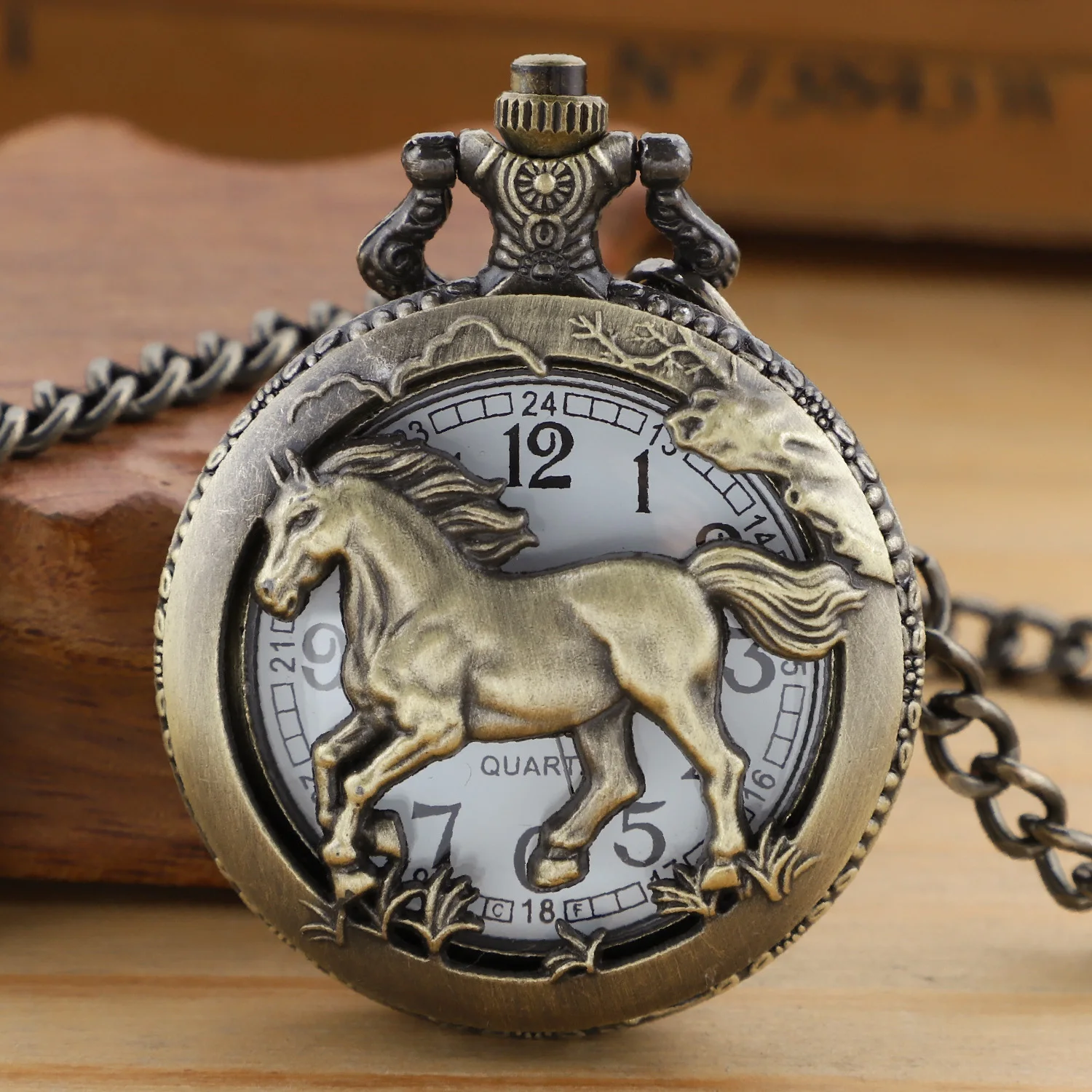 خمر الحيوان الحصان نمط ساعة الجيب جوفاء رجالي ساعات الجيب الأنيقة مع سلسلة فوب Masculino Relogio ساعة حائط هدية الرجعية