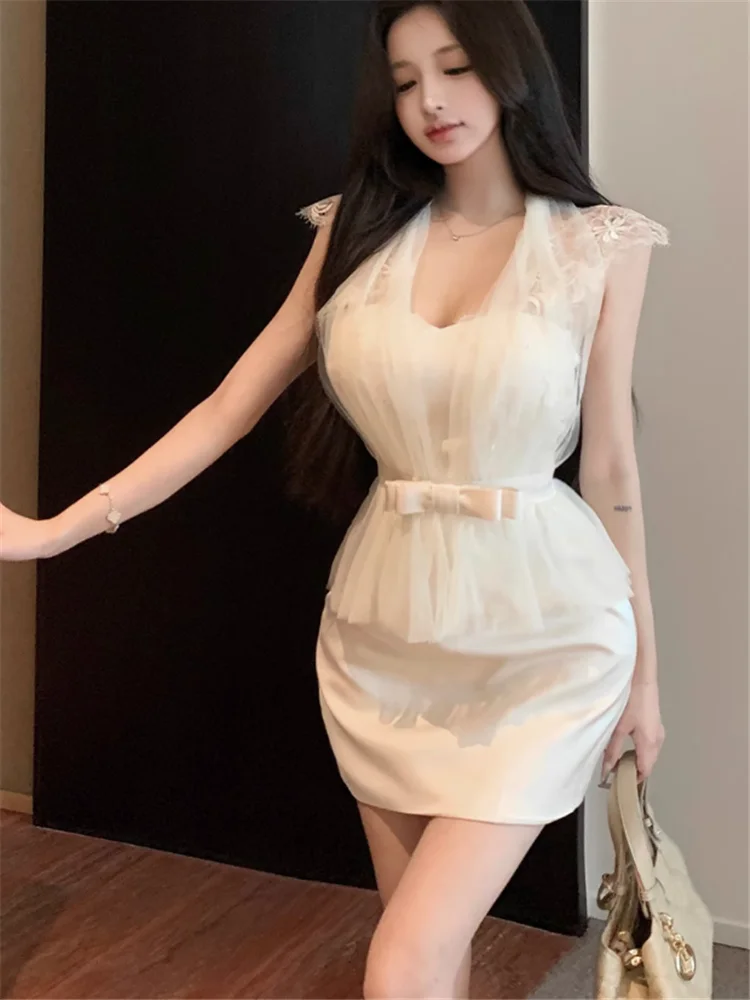 Elegante Celebrity Lady Albicocca Halter Lace Mesh Patchwork Abito corto a tubino Summer Office Donna Mini abito aderente senza maniche