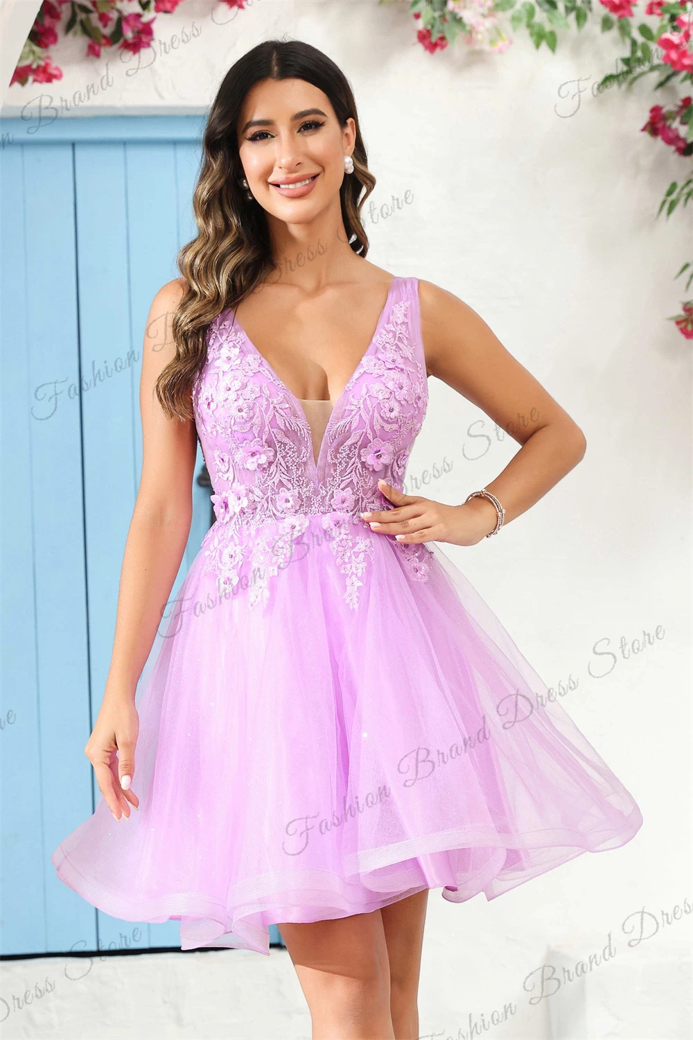 

Tulle Off-the-shoulder V-Neck Homecoming Dresses Sheer Corset Lace Appliques Formal Prom Gowns A-line Short Graduation Gowns