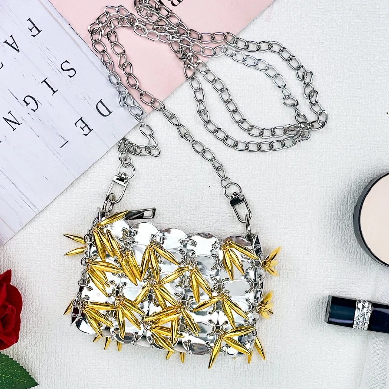 

2026 New Shiny Silver Sequin Woven Crossbody Bag Spicy Girl Small Chain Bag Fashion Luxury Music Festival Dance Party Clutch Bag