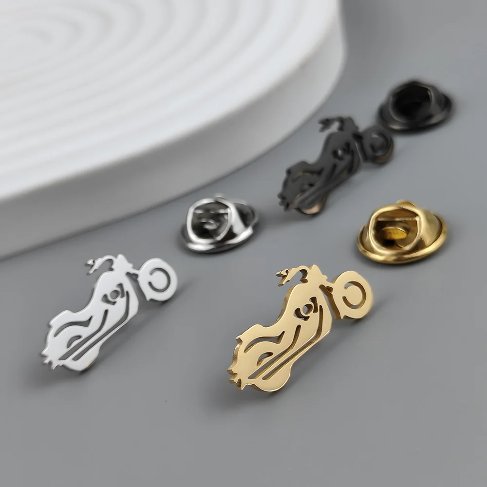 316L Stainless Steel 18K Gold Plated Motorcycle Lapel Pin Hollow Motorbike Brooch Suit Collar Pin Fashion Jewelry Gift