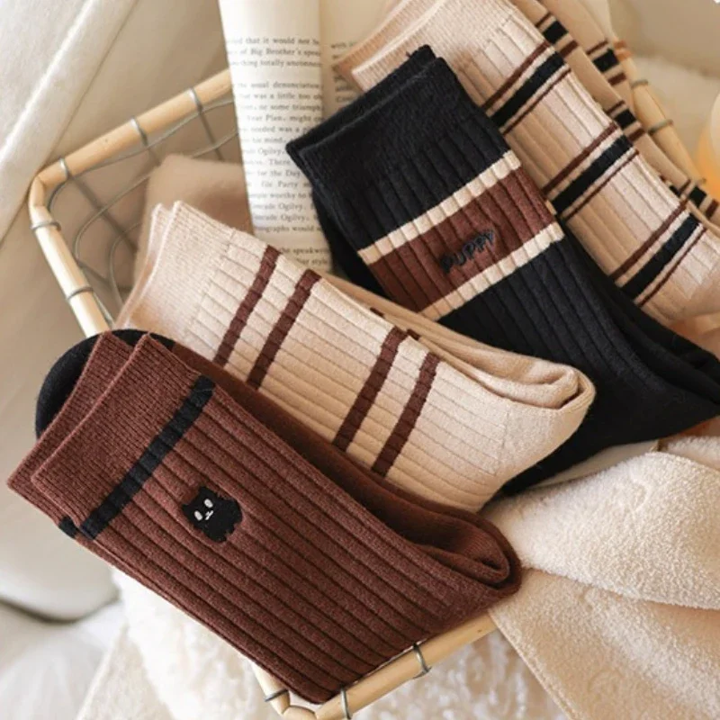 

4 pairs of women's autumn winter sweat absorbing odor proof mid tube socks comfortable warm simple casual socks