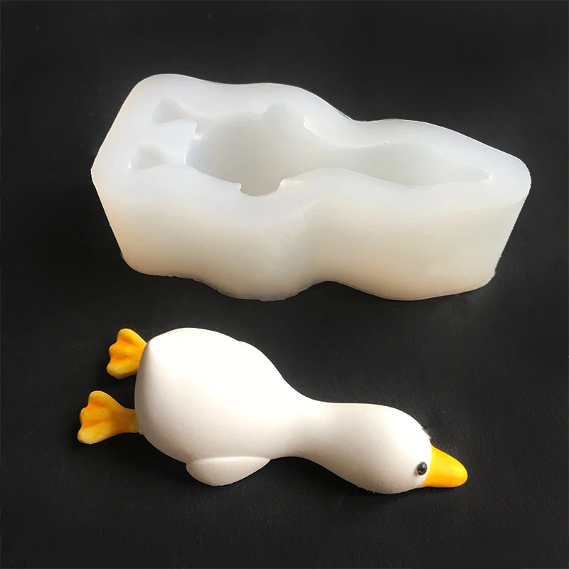 3D Cute Duck Form Silicone Mold DIY Scented Candle Plaster Soap Resin Mould Handmade Baking Chocolate Cake Molds Home Decor Gift