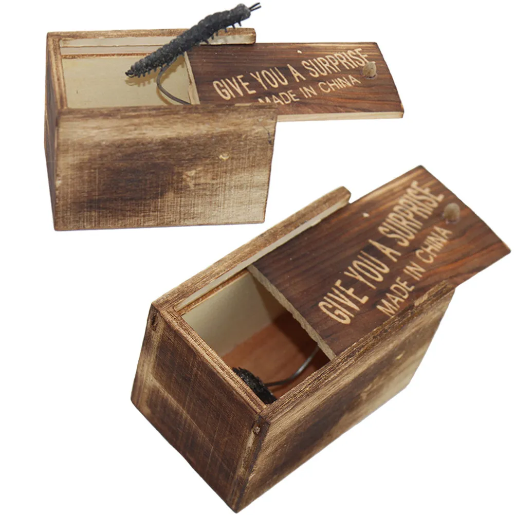 Scared Wooden Box Prank Trick Surprise April Fools Day Lifelike Scorpion Animal Hidden in Wooden Case Decoration Funny Joke