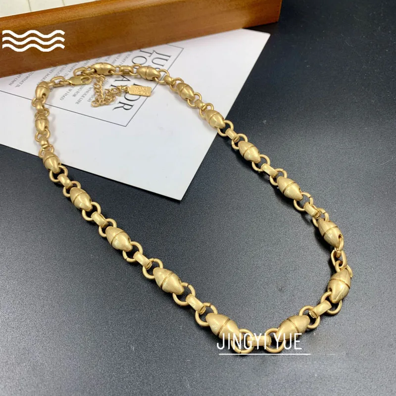 

European and American Fashion New Irregular Chain Titanium Luxury Retro Necklace