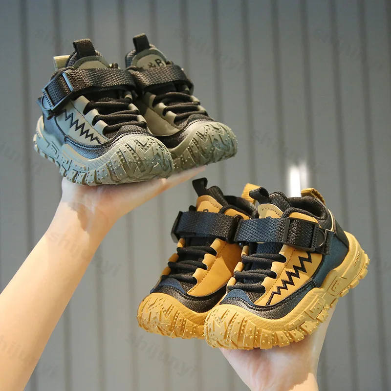 

Children's Sneakers 2025 Spring Autumn New Boys' Outdoor Non Slip Hiking Shoes Vintage Comfortable Soft Sole Girls Running Shoes