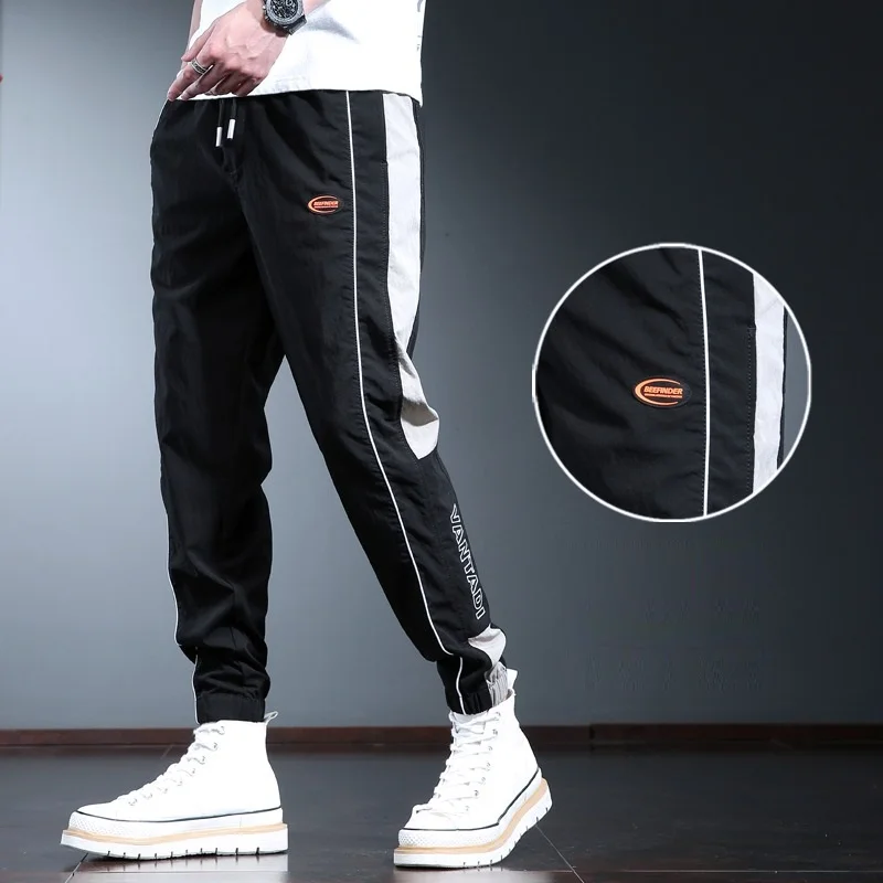 2022 verão esporte joggers calças dos homens casual streetwear moda lado listra carta impresso cordão preto