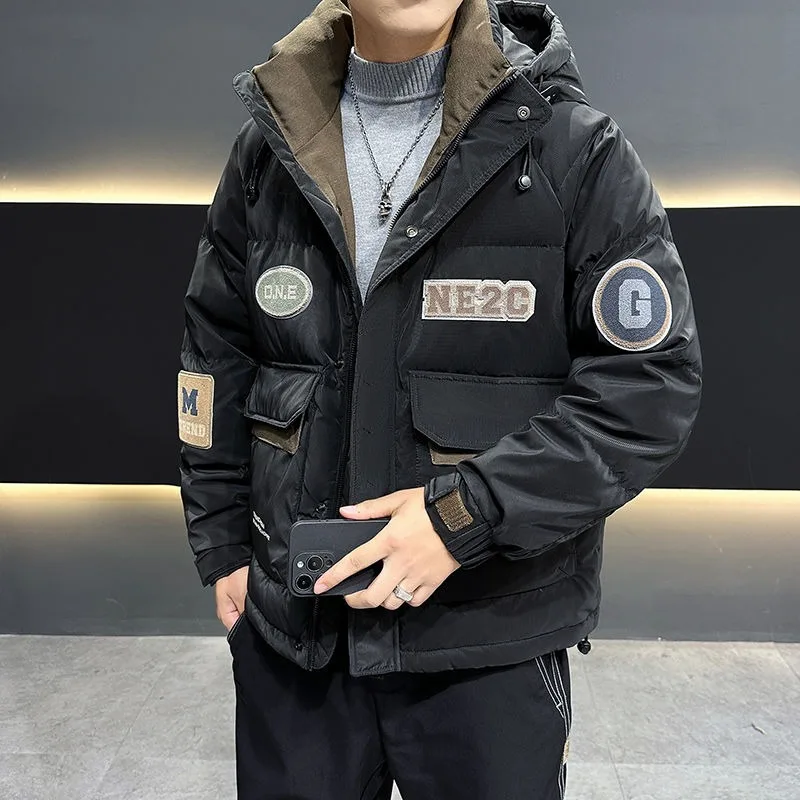 Winter neue Männer Daunen jacke männlich Kapuze koreanischen Stil schmal geschnittenen kurzen Mantel trend ige All-Match lässige große Größe warme Outwear