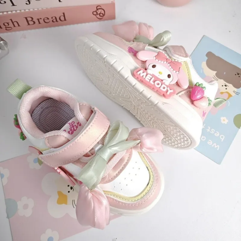 

My Melody аниме Kawaii Sanrio, повседневная обувь с прекрасной подвеской, детские повседневные кроссовки с милыми героями мультфильмов, милые подарки для девочек