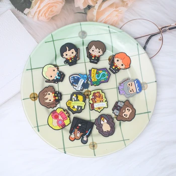 หัวเข็มขัดพีวีซีสำหรับเด็กปาร์ตี้ของขวัญคริสต์มาสหัวเข็มขัดพีวีซีของตกแต่งรองเท้ามหัศจรรย์สำหรับเด็ก1ชิ้น