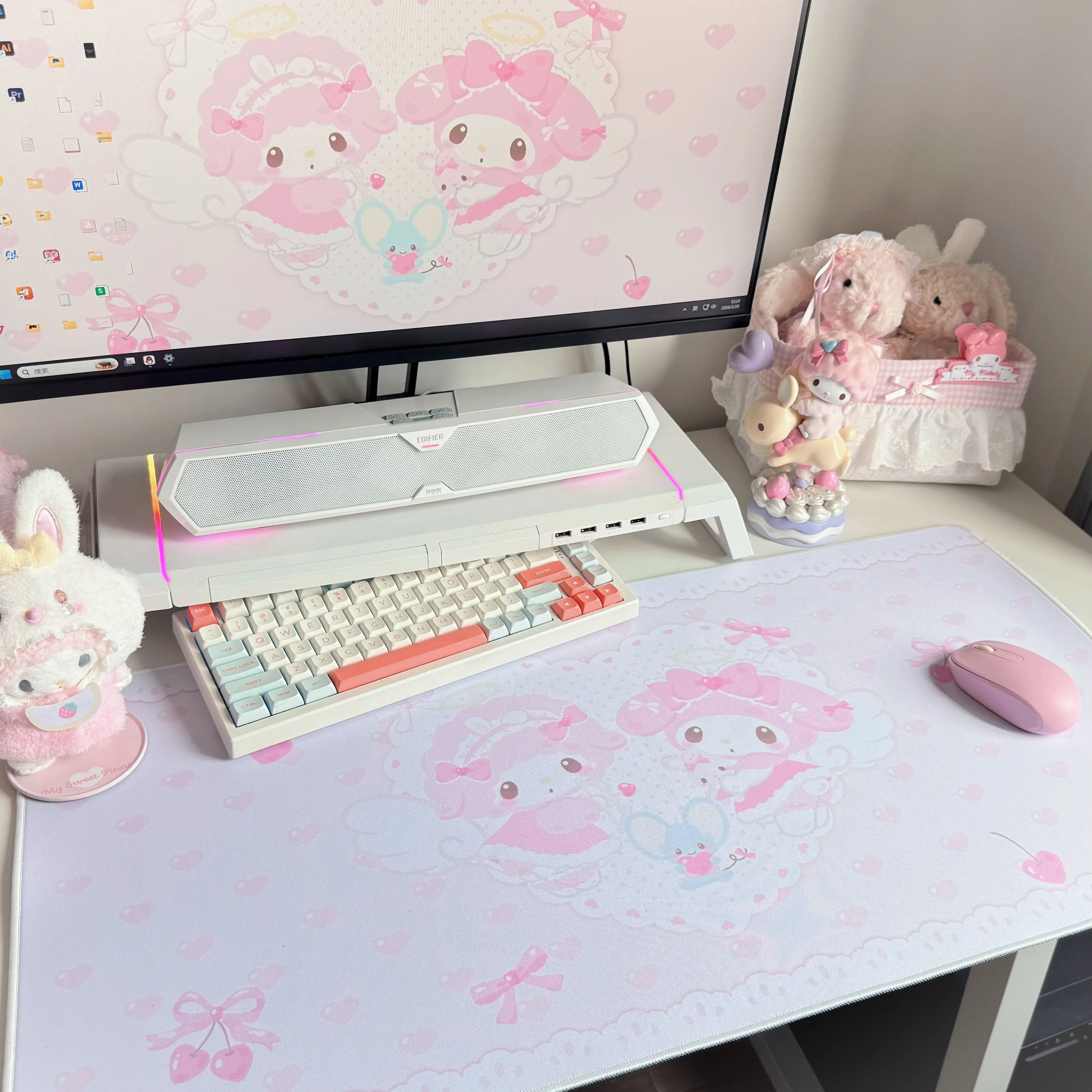 Sanrio My Melody Gaming Mouse Pad Large Ins Style PU Desk Mat Waterproof Non-Slip Office Games Computer Keyboard Rubber MousePad