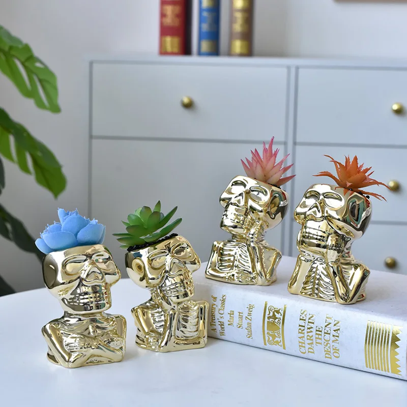 

Creative Handmade Golden Skull Flower Pot Succulent Pot Electroplated Gold Ceramic Planter Flower Pot Handicraft Ornaments