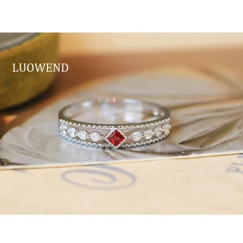 

LUOWEND 100% 18K White Gold Rings Romantic Gentle Style Shiny Diamond Natural Ruby Ring for Women High Engagement Jewelry