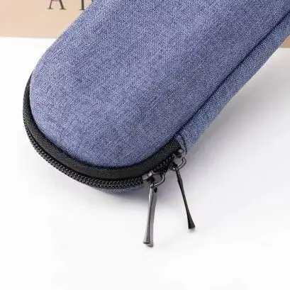 

1pcs Portable EVA Insulin Cooling Bag Thermal Insulated Waterproof Insulin Cooler Solid Color Medicine Travel Cooler Diabetics