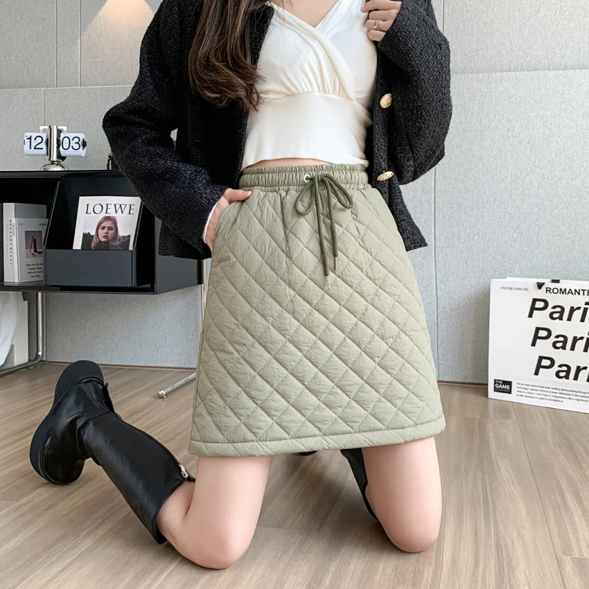 Winter Thick Skirt Female 2023 New XL High Waist Black Green A-Line Skirts Autumn And Winter Package Hip Short Skirts