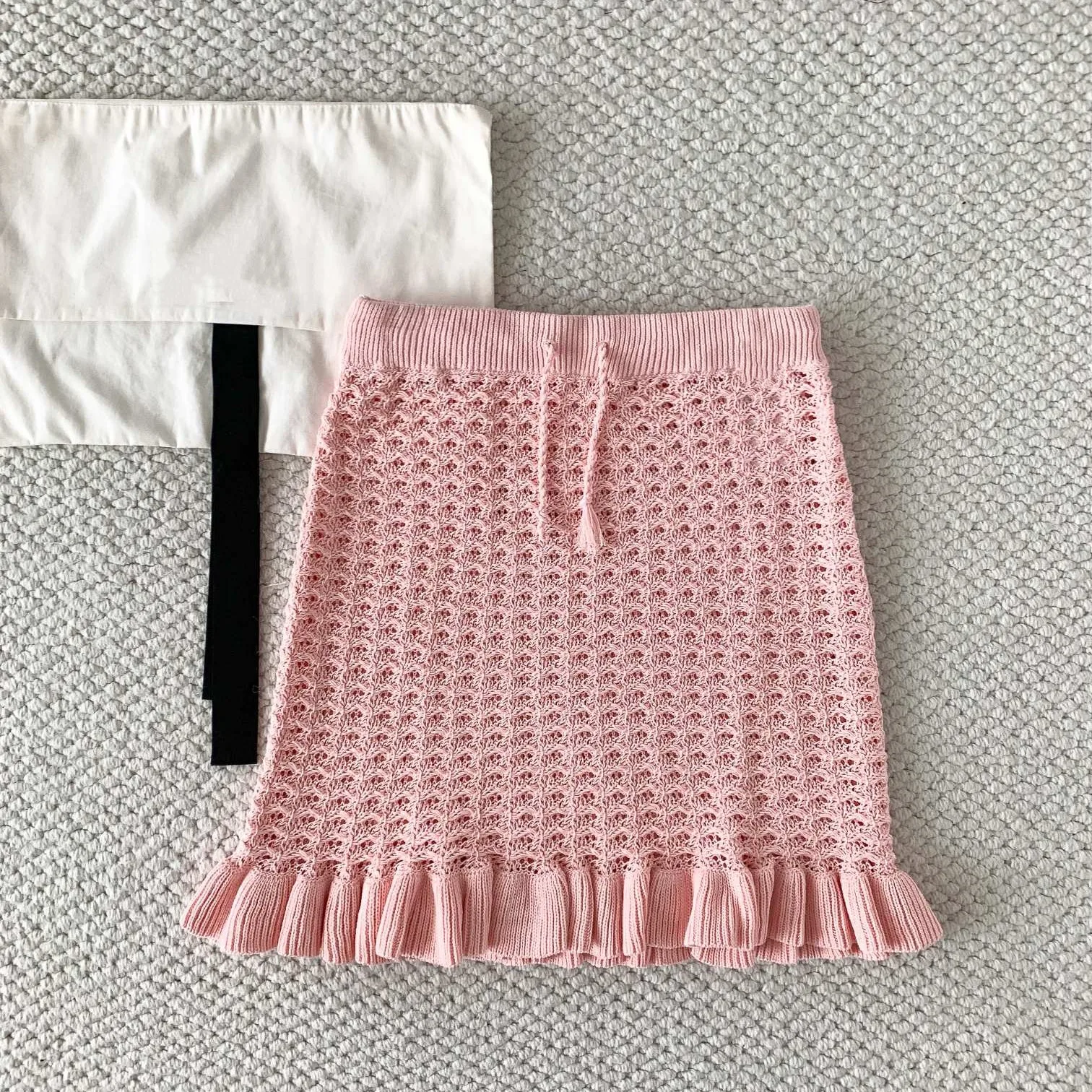 Spring And Summer 2026 New Fashion French Style Design Age-reducing All-match Knitted Short Skirt With Ruffles