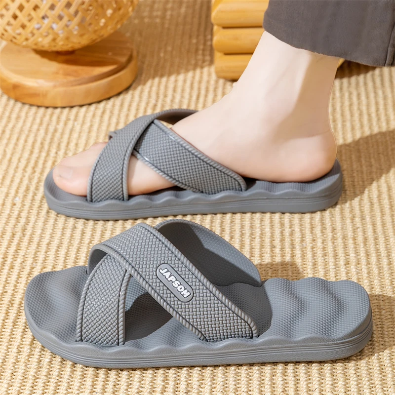 Rutschfeste Kreuzpantoffeln für zu Hause im Paar-Stil, ultraleichte, rutschfeste, geruchshemmende, bequeme Outdoor-Strandschuhe für Herren und Damen – Detail 11