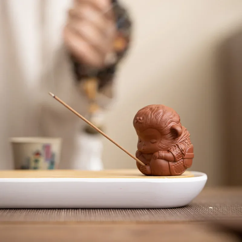 

Креативные и милые чайные аксессуары для домашних животных могут питать милые и интересные домашние печи для ароматерапии.