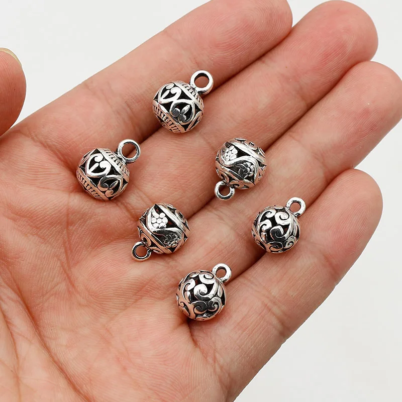 20pcs/Lot Retro Hollow Out Round Ball Charms 11mm Manual Flower Heart Ball Metal Pendants DIY Necklace Bracelets Materials