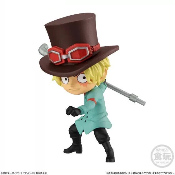 Bandai japonais authentique Gacha Scale Model, One Piece Animation Peripheral, Luffy, Zoro, Trafalgar D. Jouets figurines d'action de la loi de l'eau