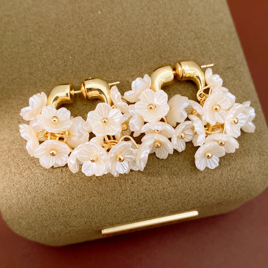 

14K Gold Plated Imitation Pearl Flower Cluster Dangle Earrings Women Girls French Elegant Floral Drop Earrings Jewelry Wedding