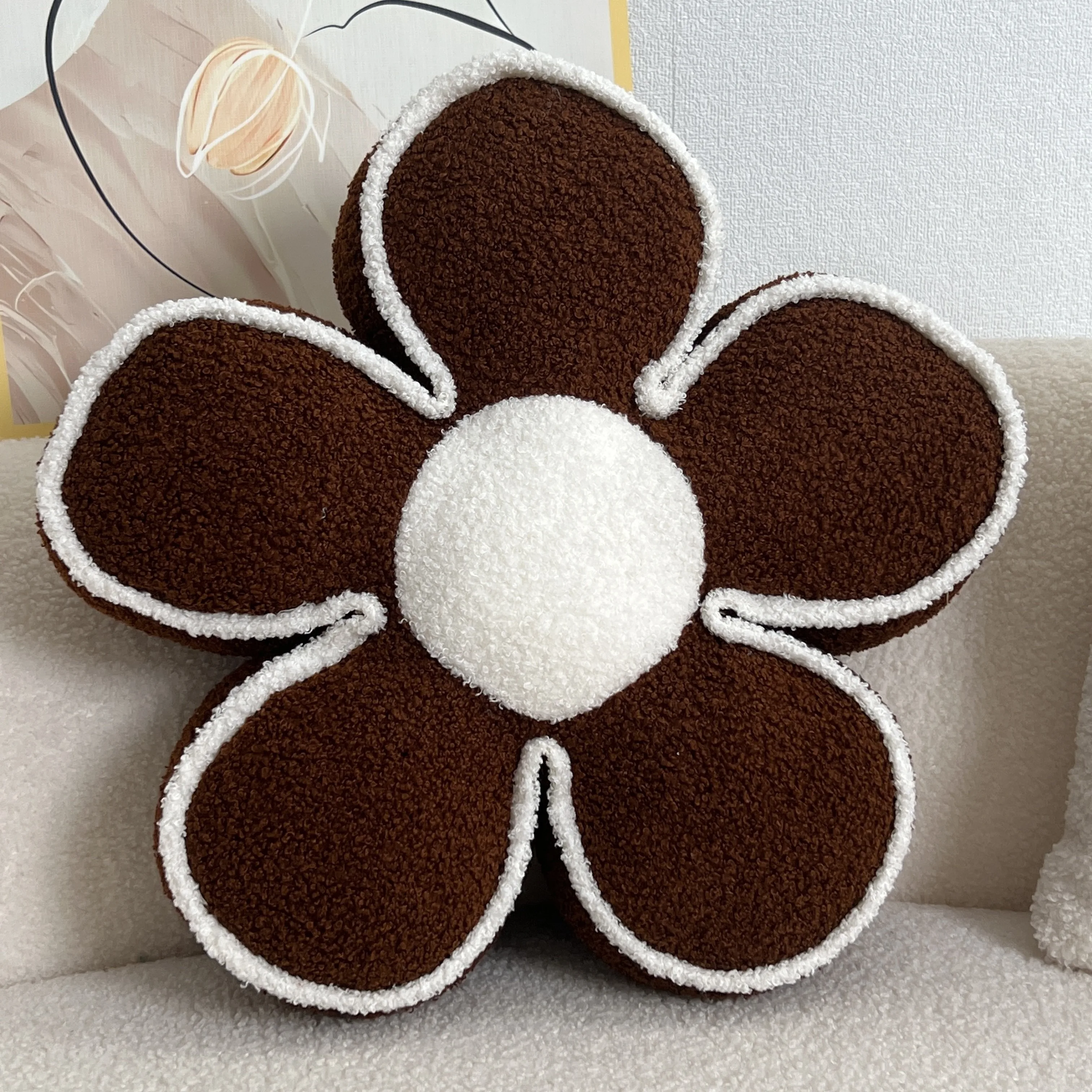 Chic Geometric Flower Throw Pillow Soft Washable Polyester Cushion for Bedroom And Sofa Decor