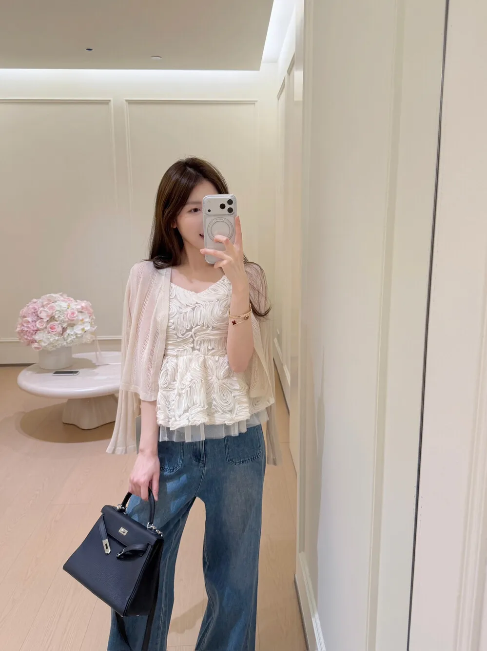 Elegant Embroidered Rose 3D Vest Santa Heavy Industry Soft And Delicate Women's Commute Style Slim Fit Inner Wear Summer 2026