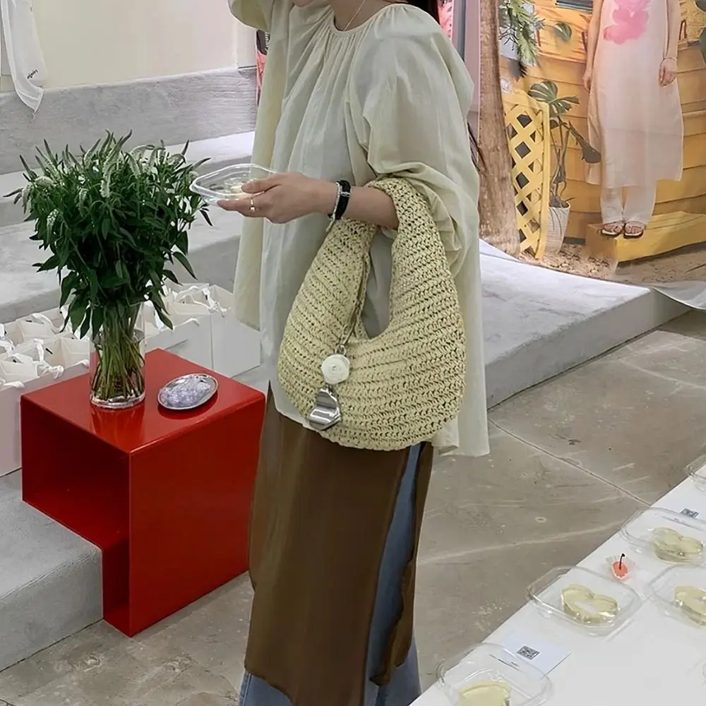 

Leisure Large Capacity Lafite Straw Bag Handmade Half Moon Weave Tote Bag Fashion Wrist Circle Grass Woven Bag Women