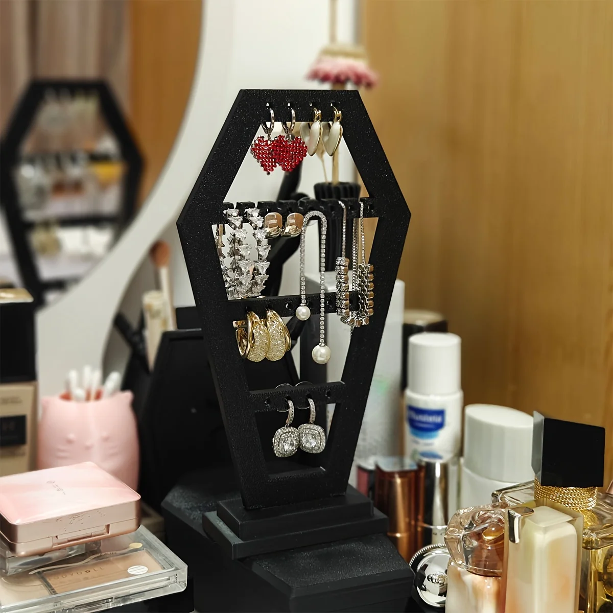 Gotischer Sarg-Ohrringhalter Schwarz Schmuckorganizer mit Löchern Desktop-Ohrringständer für Gothic-Heimdekoration Halloween-Geschenk – Detail 7