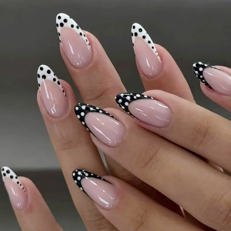 Franse stippen Draagbare nepnagels Medium waterdruppel Versierde kunstnagels Druk op nagels Manicure Volledige nageltips Nagelbedels