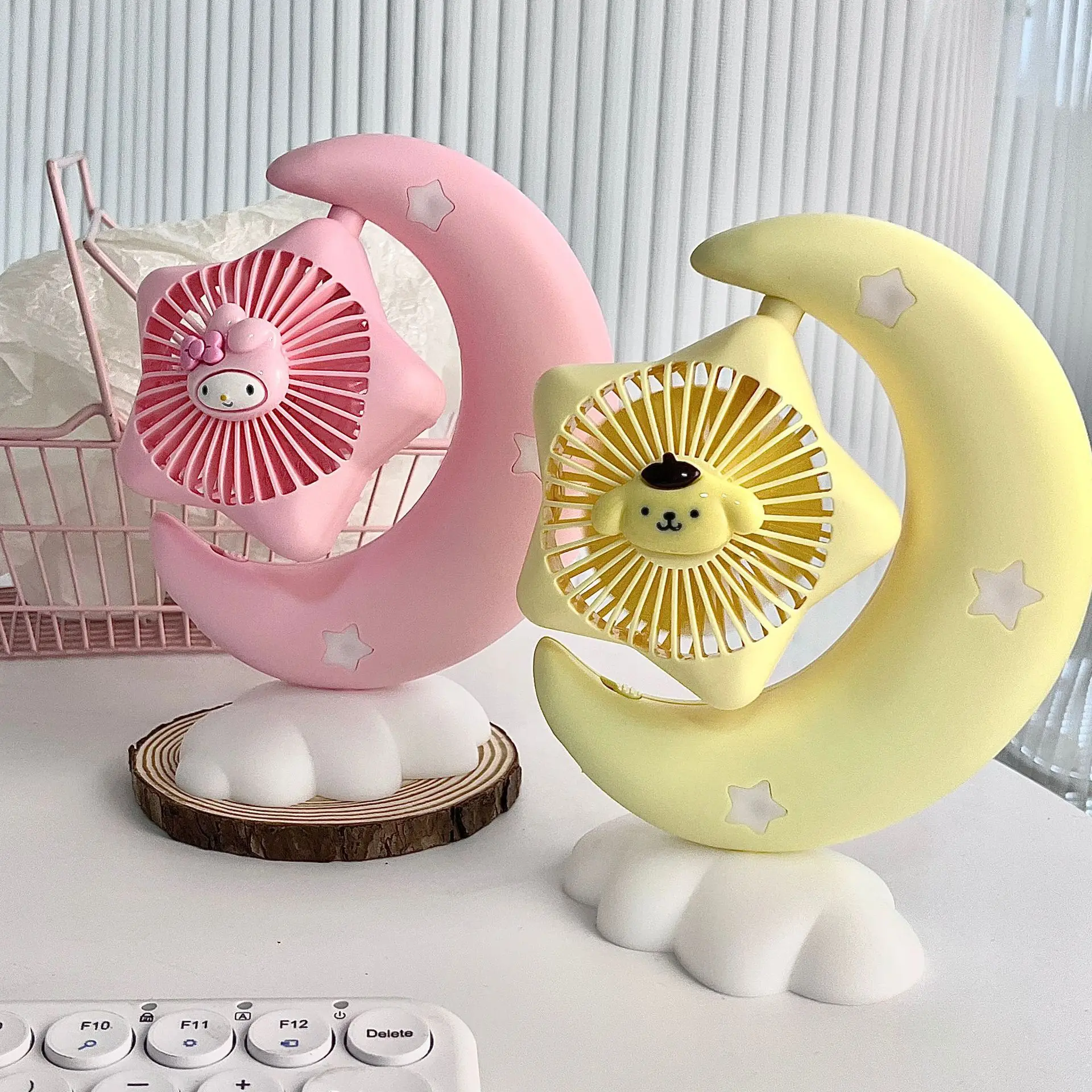 Cinna moroll Desktop USB wiederauf ladbarer kleiner Fan neu meine Melodie Cartoon niedlichen Mond stumm großen Wind leuchtenden kleinen Desktop-Fan