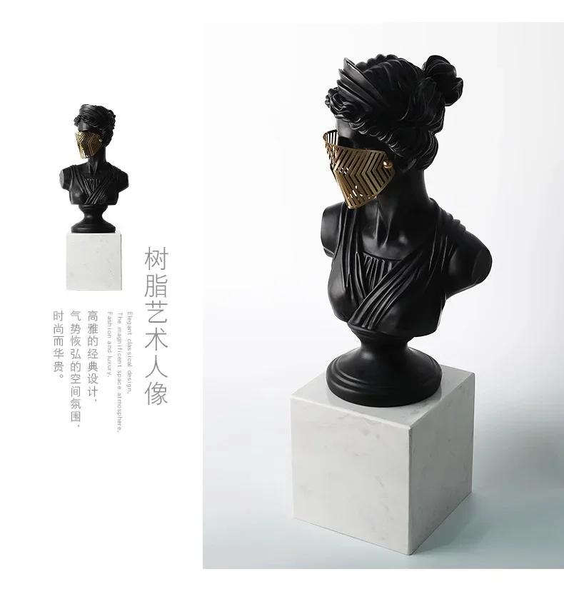 Nordic modern light luxury model house creative masked Roman girl character ornament neoclassical home entrance jewelry
