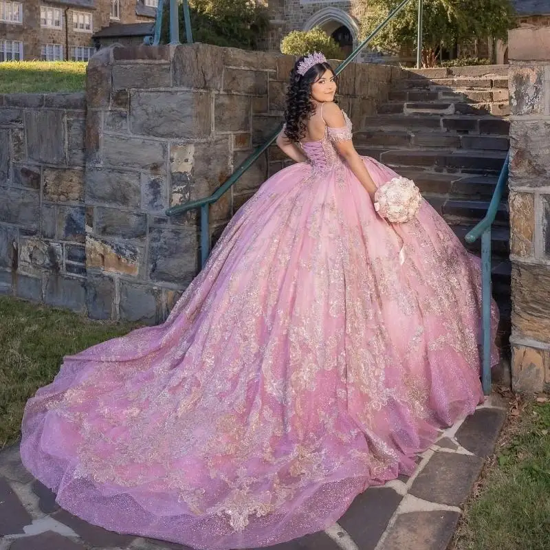 Aangepaste roze glanzende quinceanera jurken baljurk applicaties kant kralen kristal tule verjaardag payty sweet 16-jurk vestidos