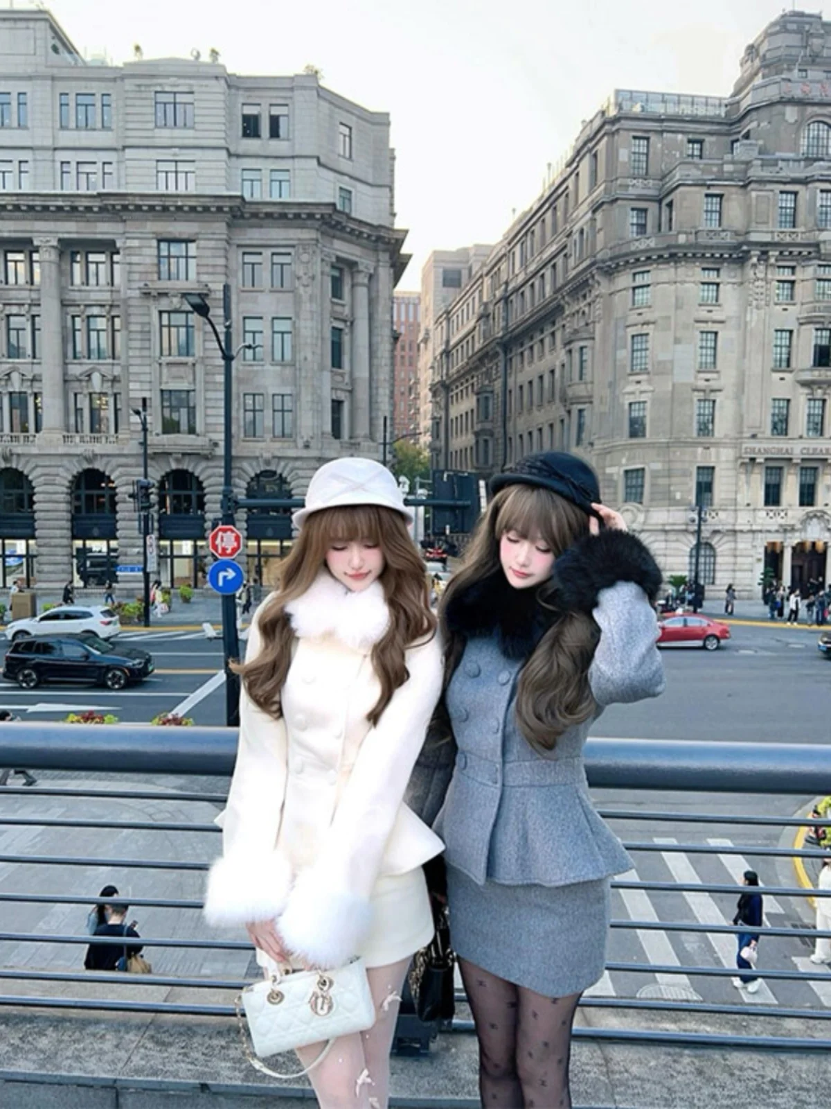 

Комплект Burjuman: шерстяное пальто с двойным воротником из искусственного меха и юбка с завышенной талией, шикарный осенний образ для молодых женщин, полиэстер