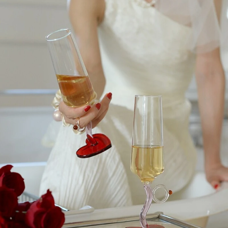 couple-heart-design-champagne-flute-cupid-arrow-crystal-glass-goblet-wedding-gift-for-him-her-romantic-party-bar-stemware