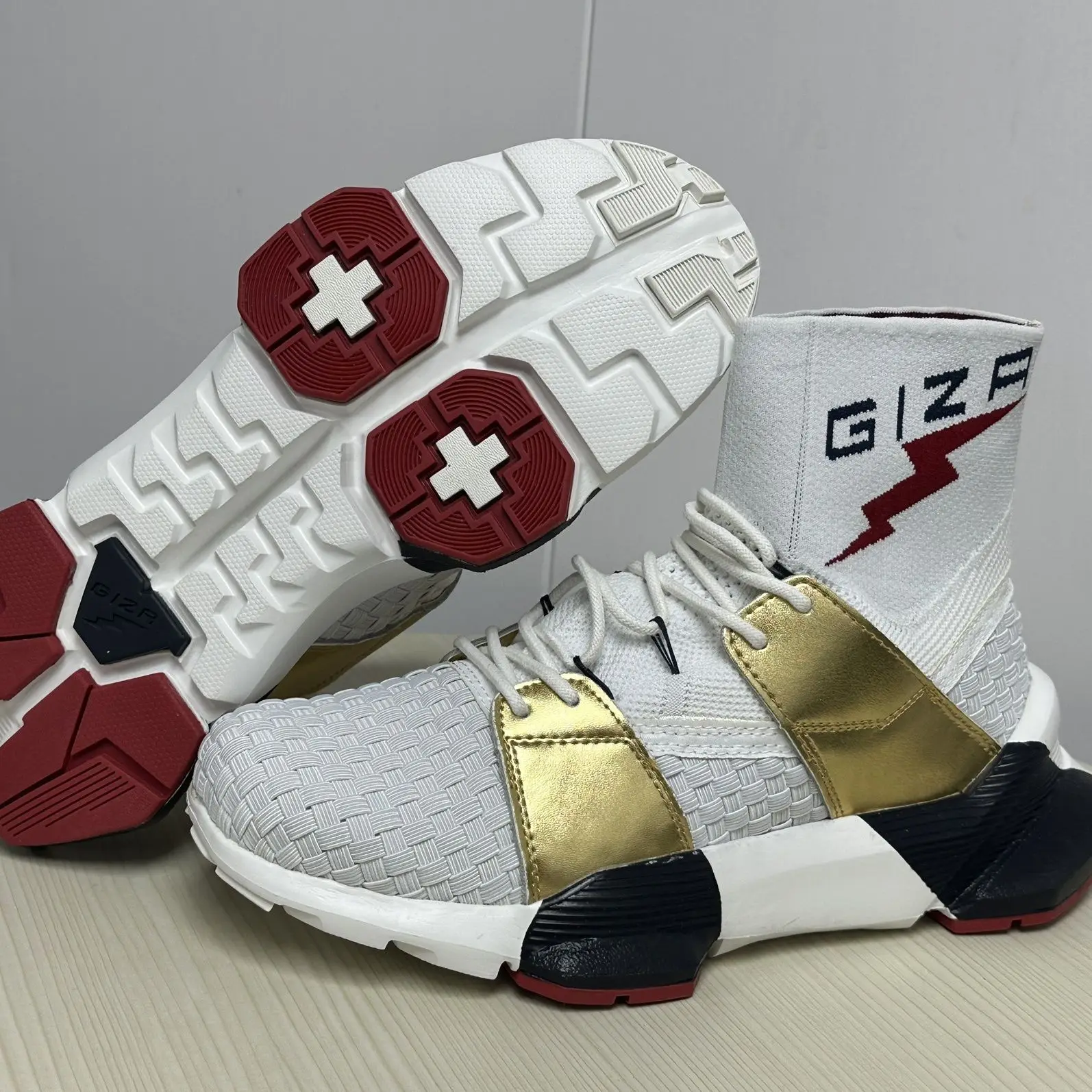 Running shoes Men's high quality full palm carbon plate cushioning professional training shoes Lightweight wear sports shoes