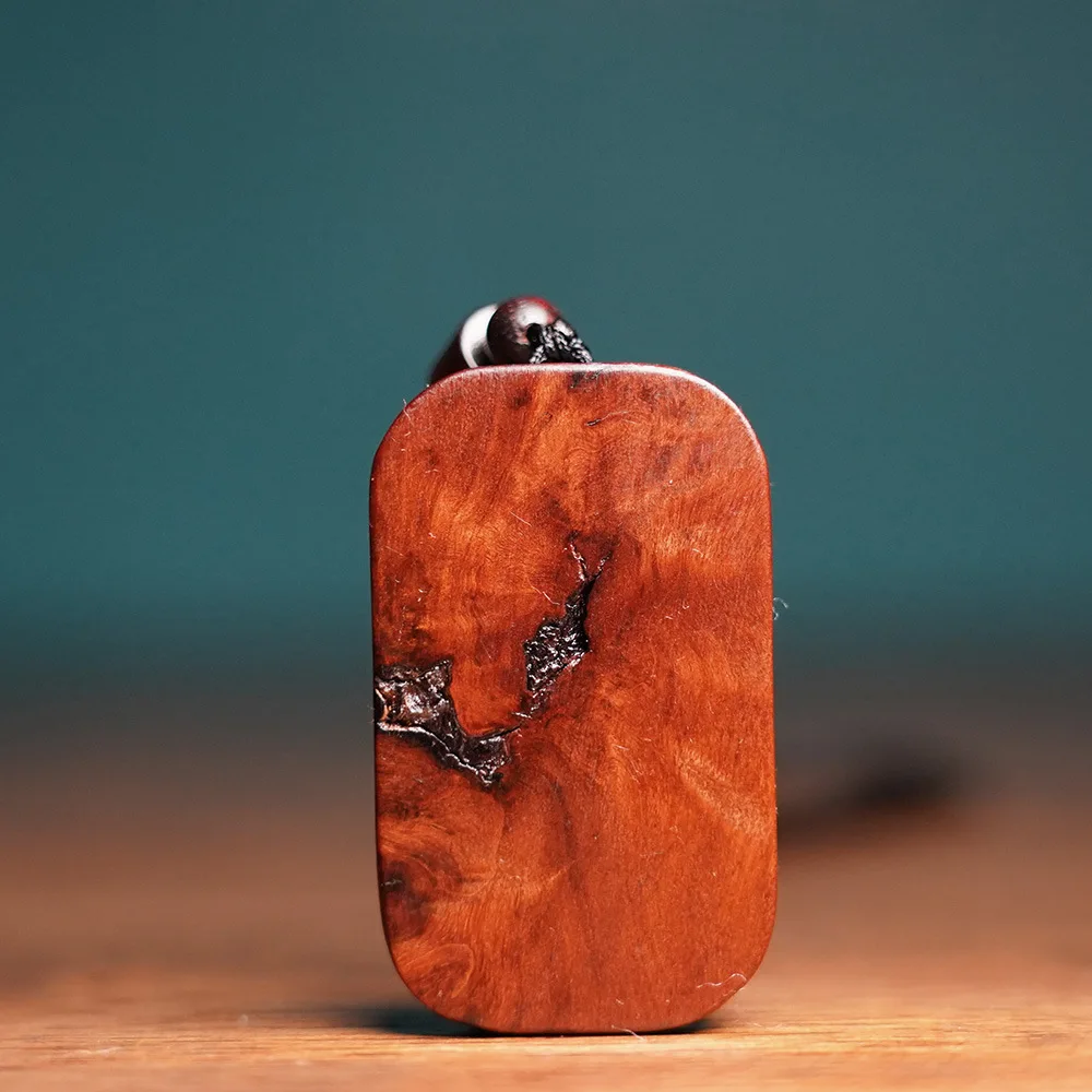 

2026 Natural Lightning Struck Jujube Wood U Shape Token Pendant Handcarved Scorched Peace Amulet Jewelry for Men Women Wear Gift