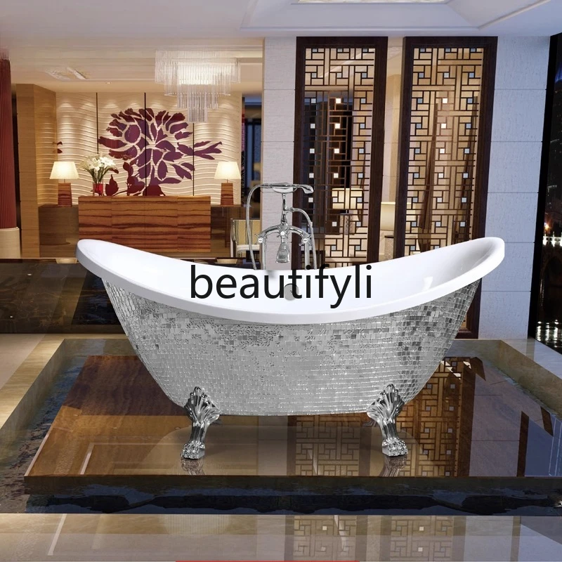 

Customized Classical Imperial Concubine Mosaic Bathtub Yuanbao Tub 1.95m K Pure Silver Color